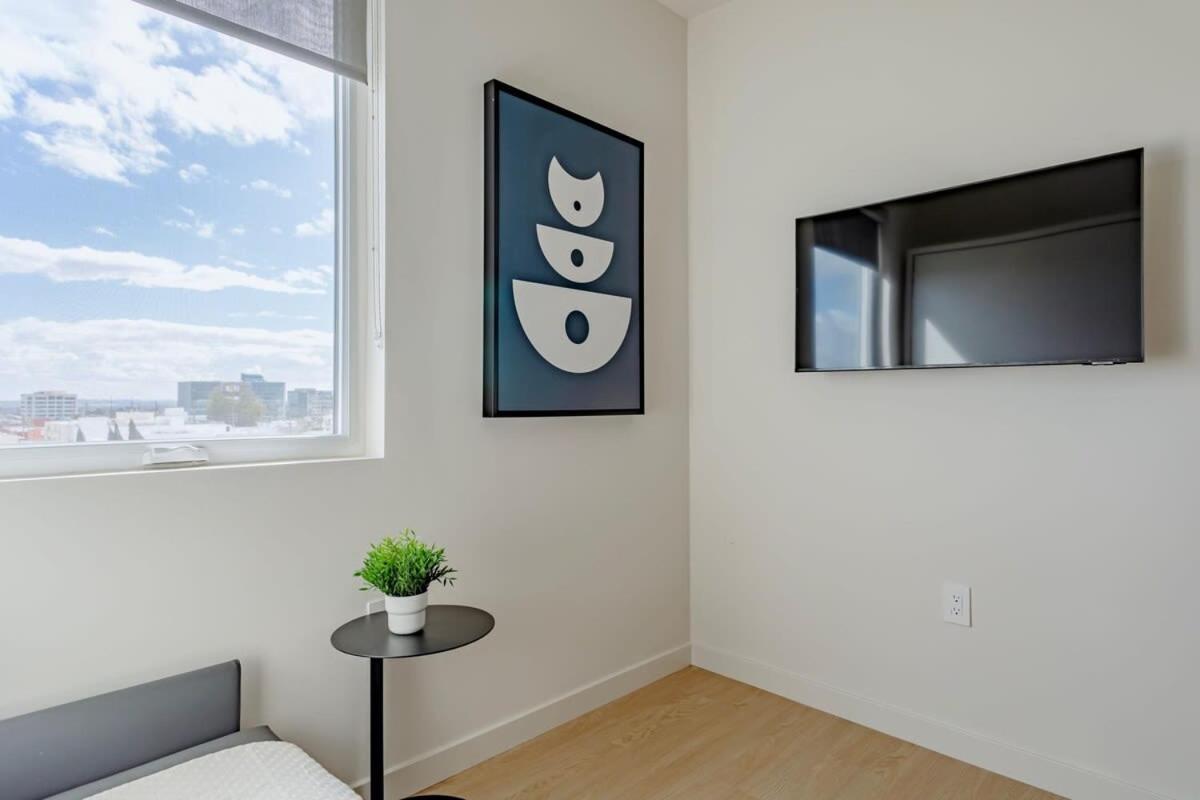 Stylish Near Ucla Coliving Suite W In Unit W&D Los Angeles Eksteriør billede