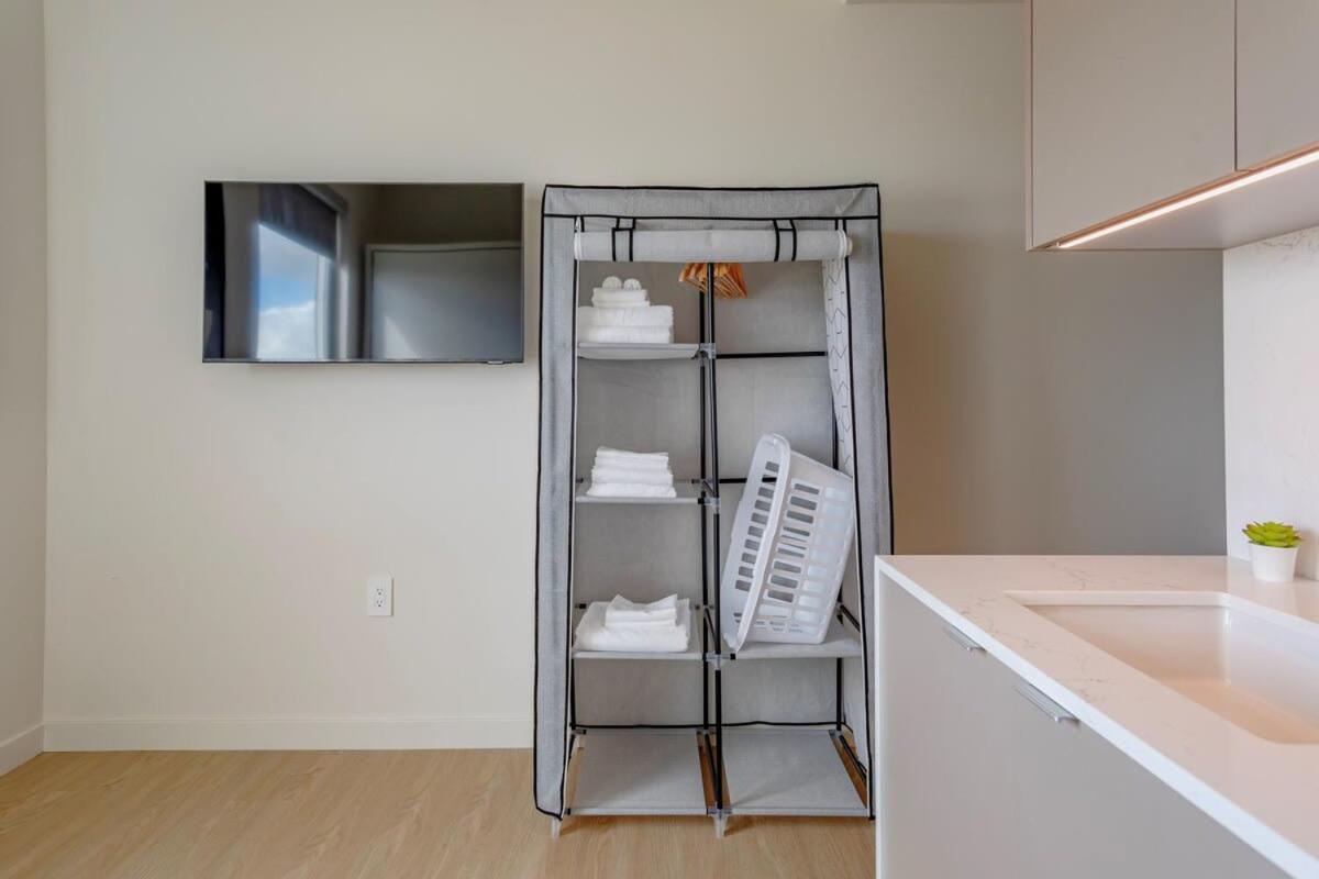 Stylish Near Ucla Coliving Suite W In Unit W&D Los Angeles Eksteriør billede